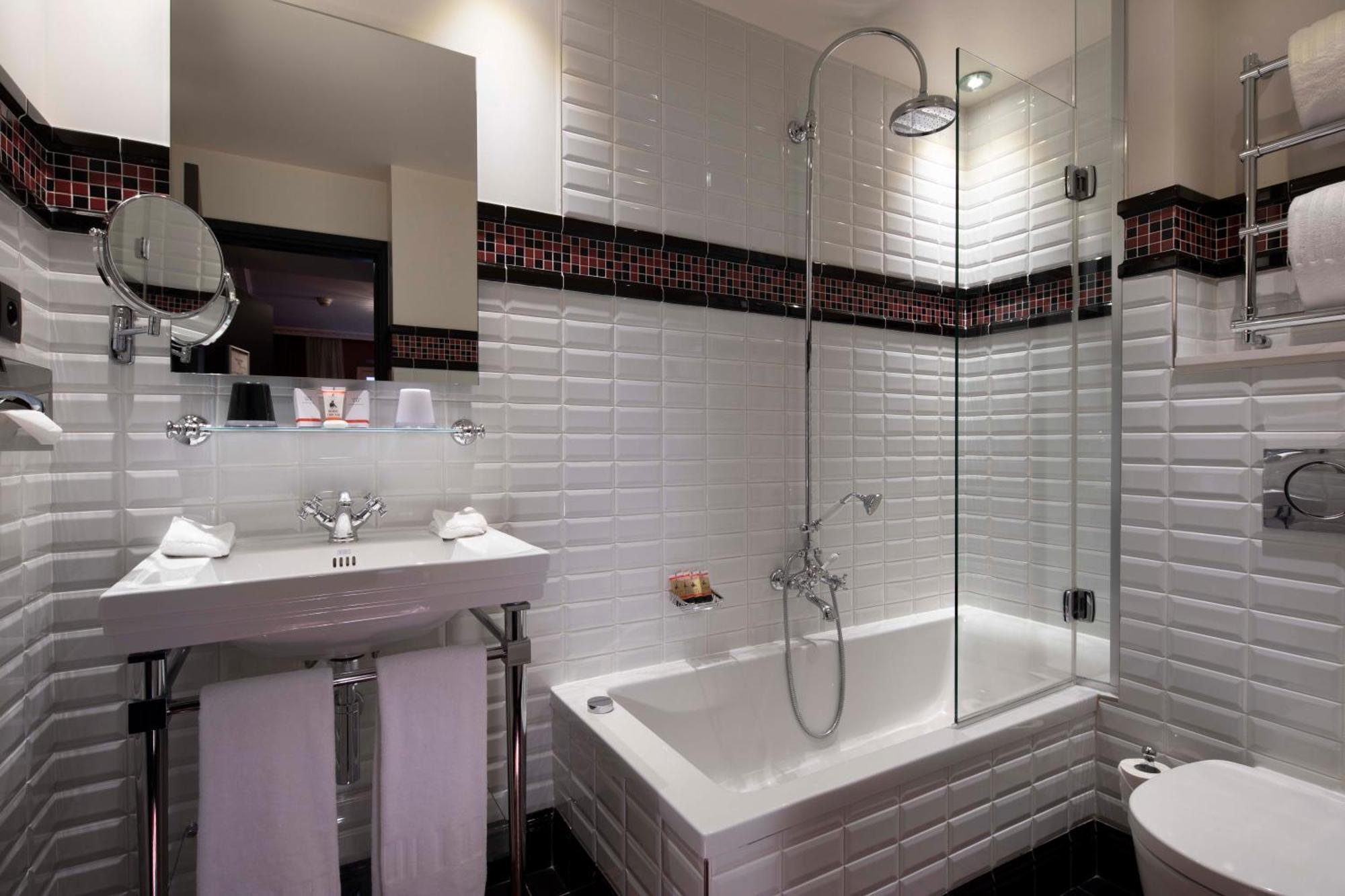 Superior Double Room Private Hammam Access