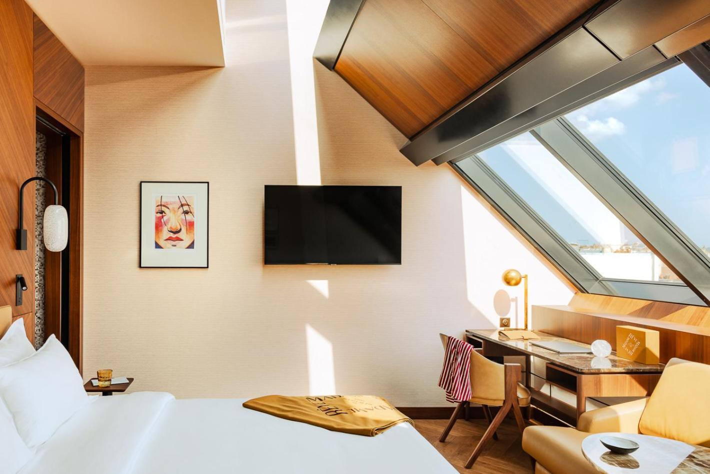 Deluxe Room Paris view Atelier