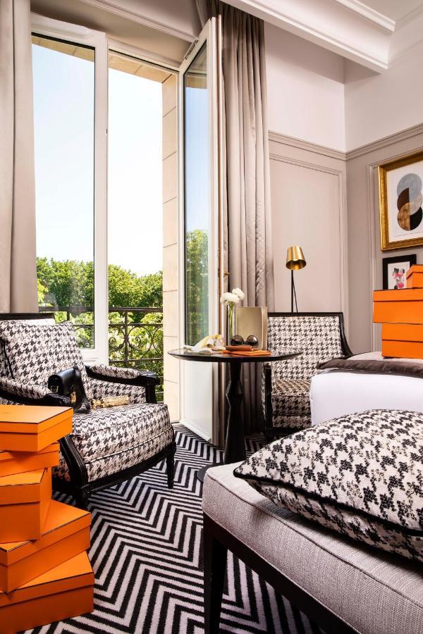 Chambre de Luxe - Vue sur Tour Eiffel