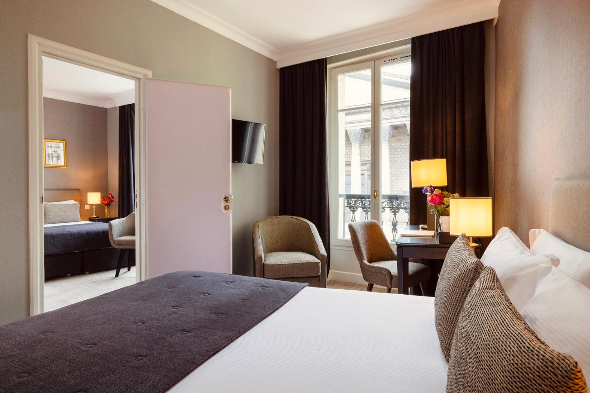 Two Connecting Double Rooms,1541596831:JPEG