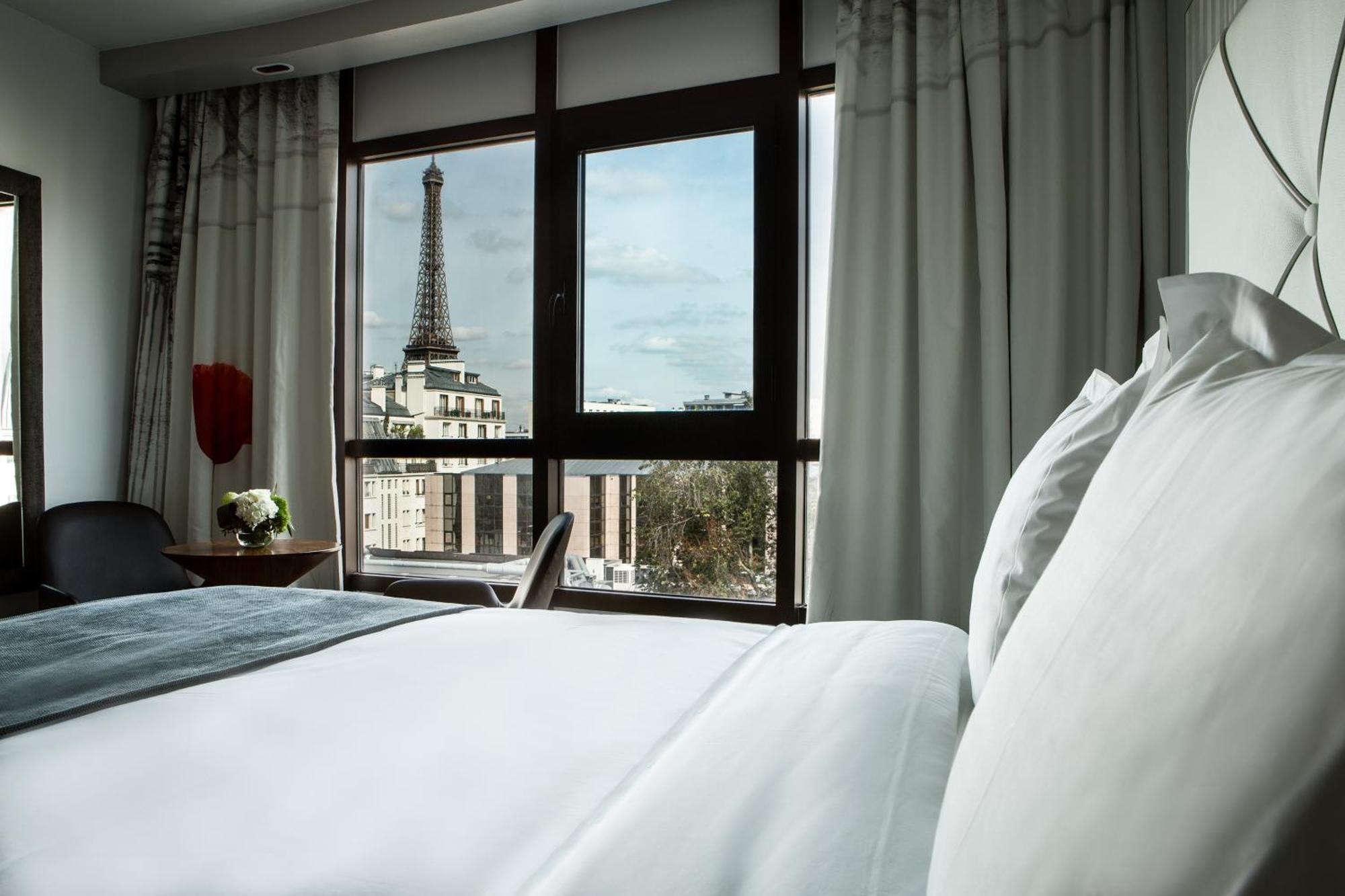 Chambre Double - Vue sur Tour Eiffel - 5ème et 6ème Étage