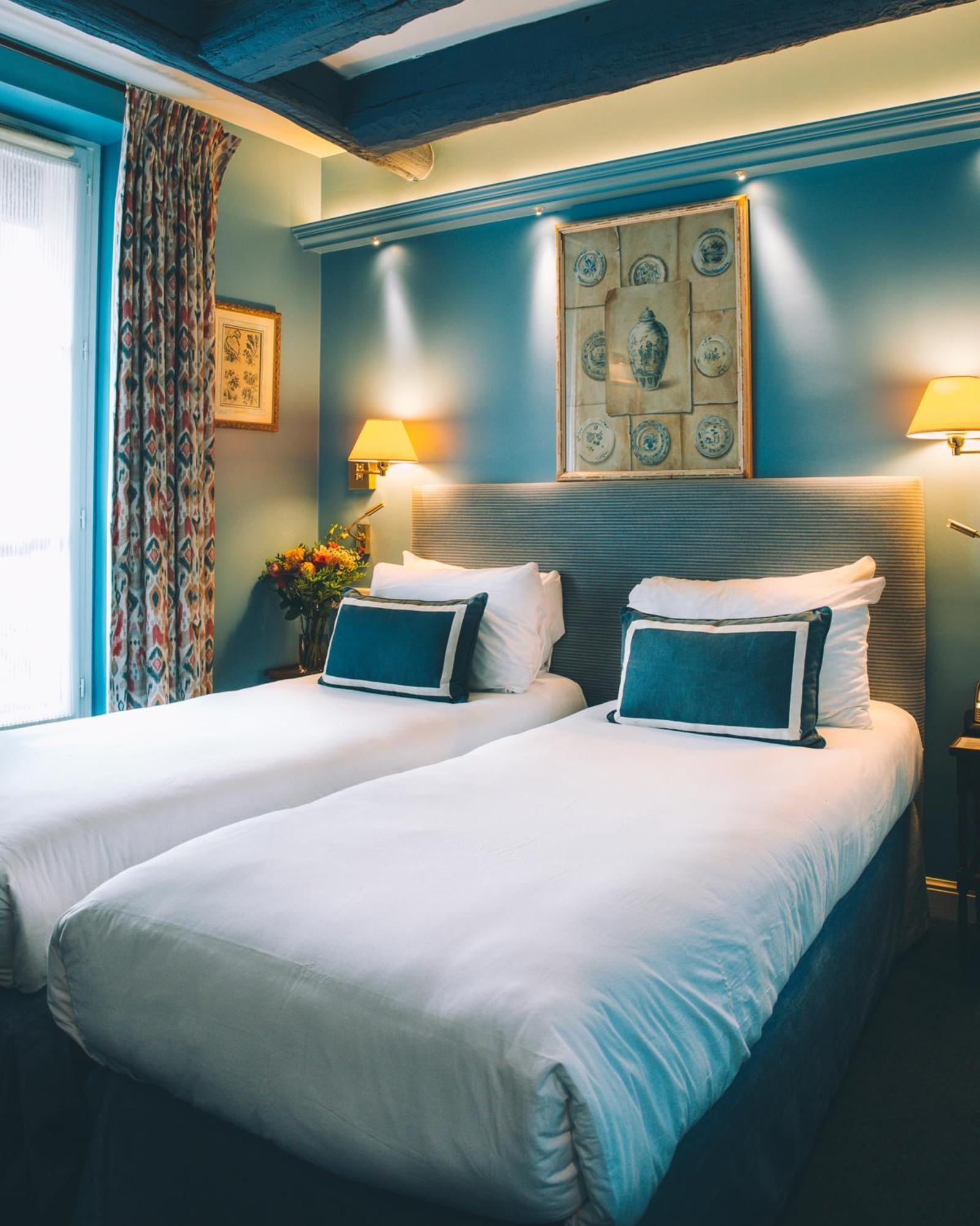 Two Connecting Double Rooms,1598889322:JPEG