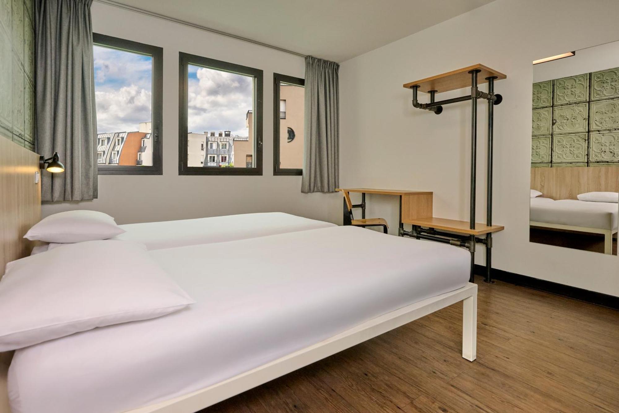 Deluxe Twin