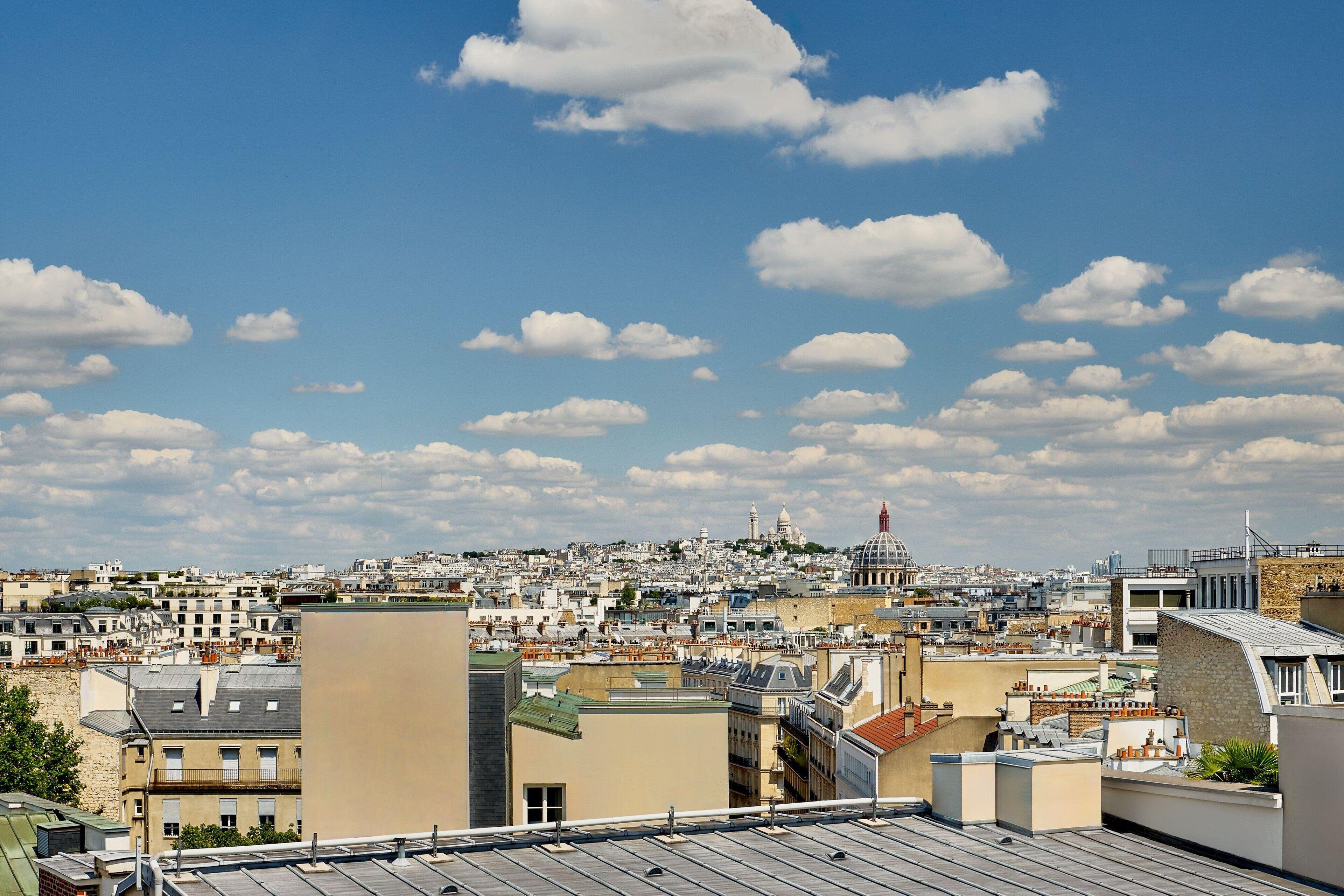 Queen Room Terrace City View
