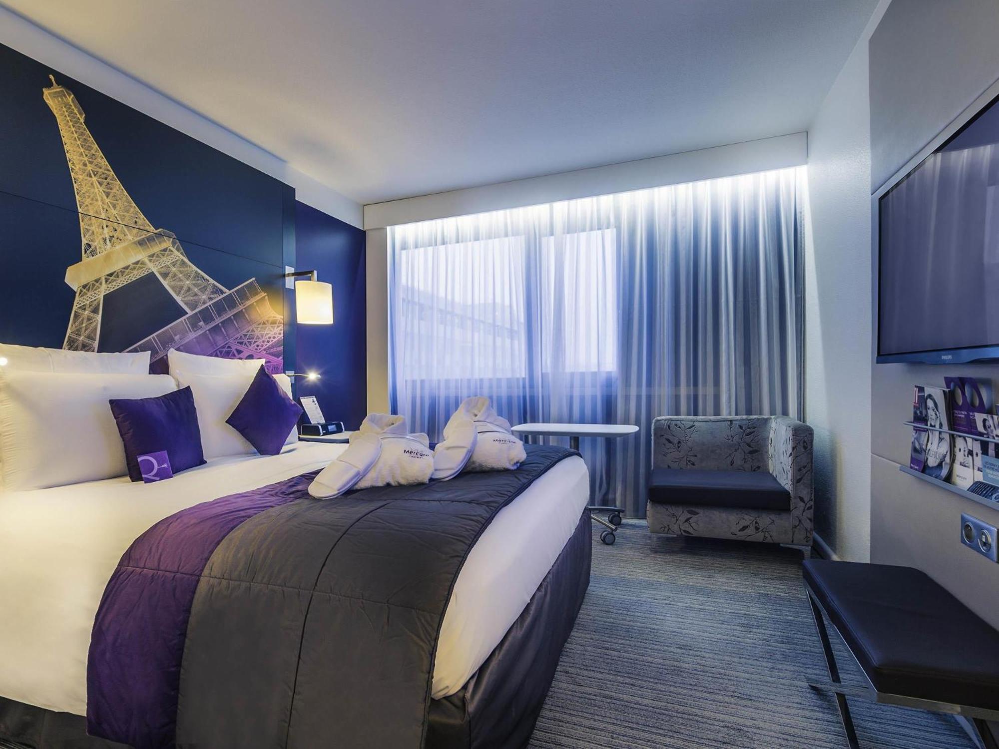 Privilege Room a double bed