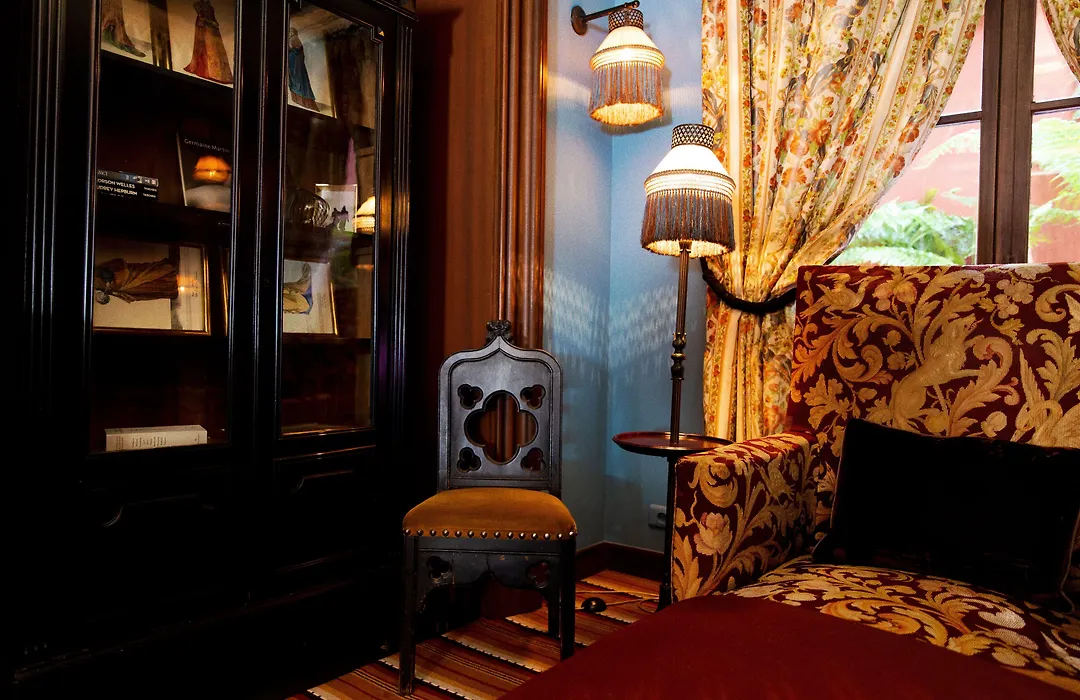 Hôtel Bourg Tibourg-1