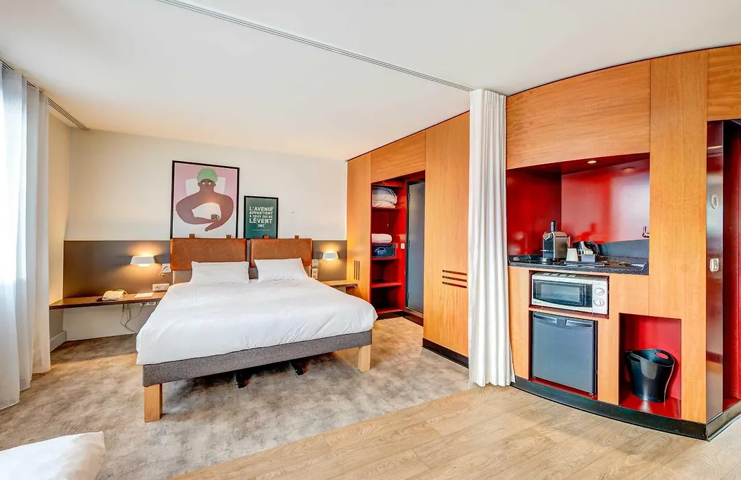 Novotel Suites Paris Nord 18ème-1