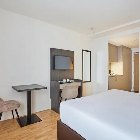 Appart'hôtel Odalys City - Paris Montmartre-2