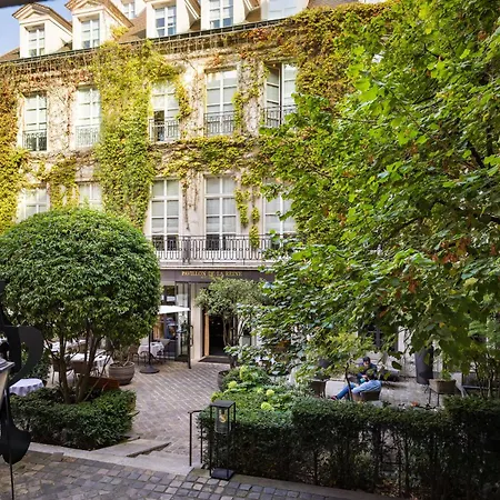 Hôtel Le Pavillon de la Reine-3