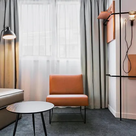 Moxy Paris Bastille-2